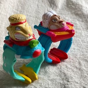 Collectible 1990 Barnyard Commandos Action Bracelet Toy Burger King Kid's Club